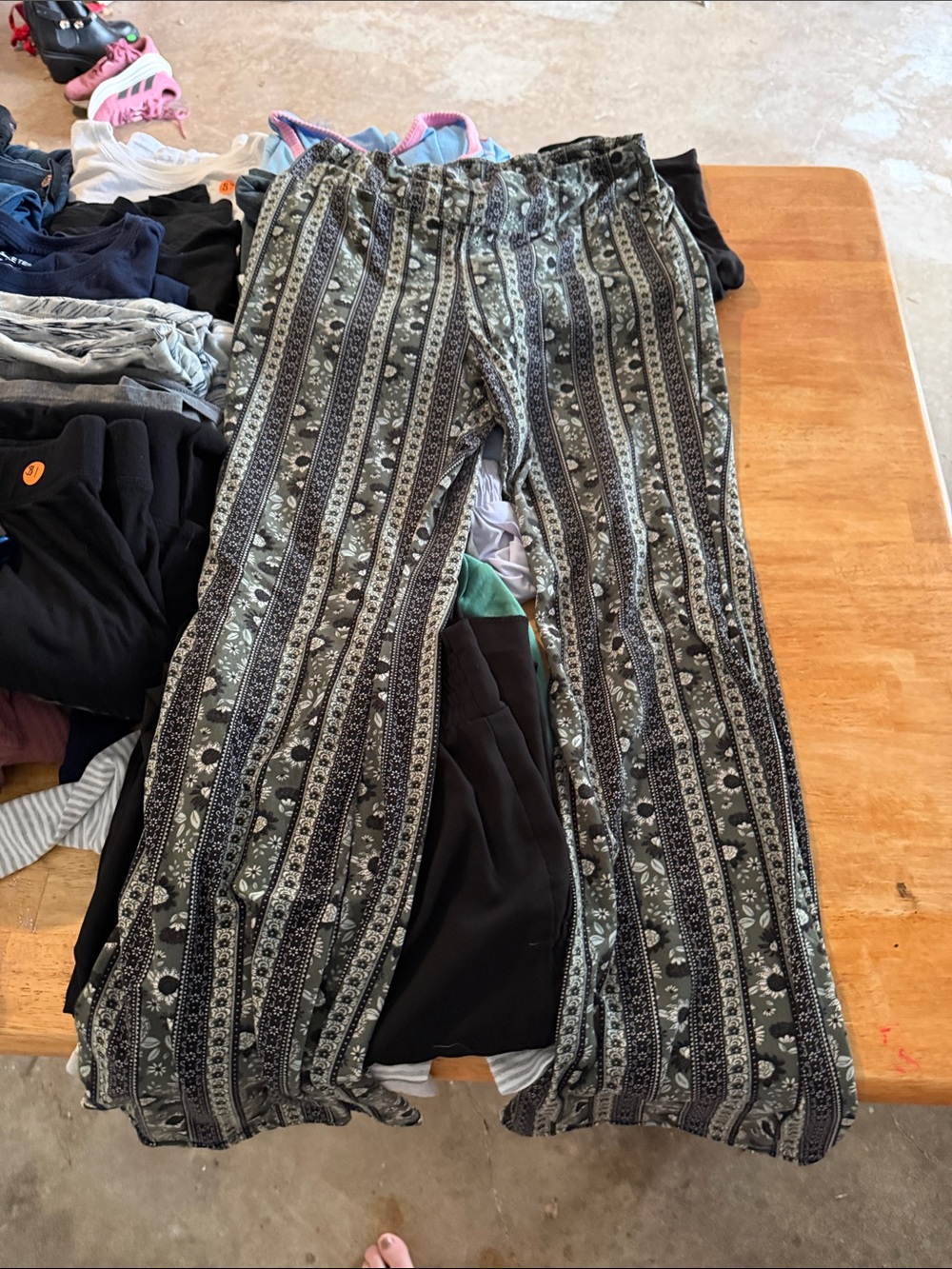No Boundaries Olive & Black Printed Wide-Leg Elastic Waist Pants